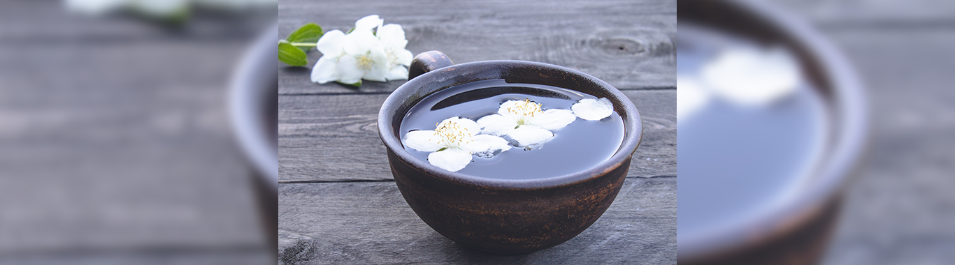 Jasmine Hair Oil: Benefits And DIY Hair Care Tips